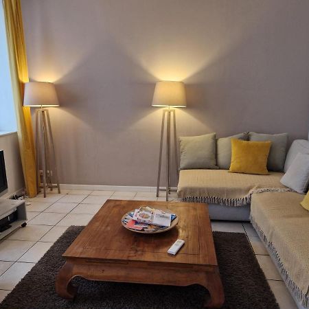 2 Pieces Dans Le Centre Avec Petite Terrasse 3*** Apartman Marseille Kültér fotó