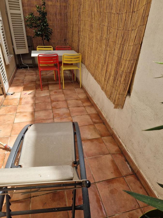 2 Pieces Dans Le Centre Avec Petite Terrasse 3*** Apartman Marseille Kültér fotó